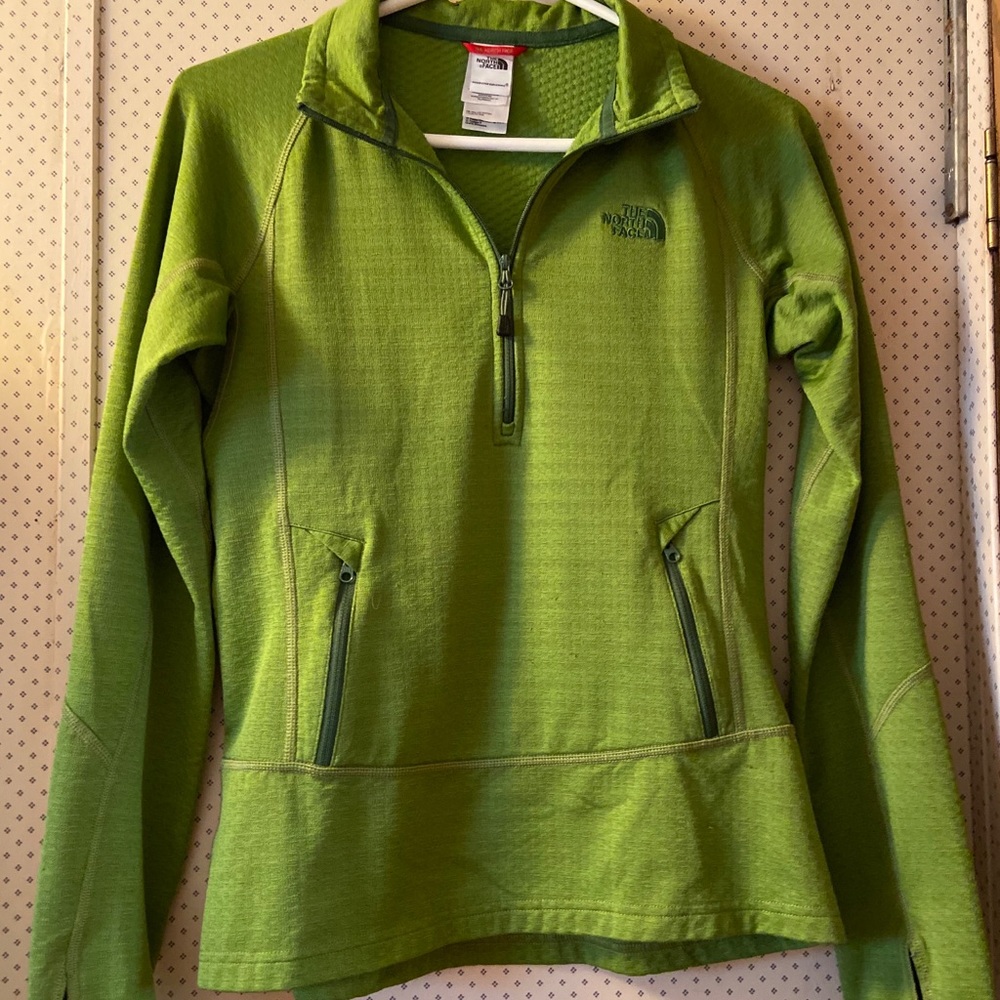 WOMENS NORTH FACE SWEATER